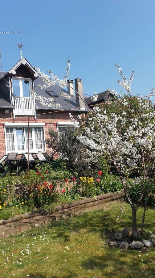 Vacances Paisibles Sur La Cote Fleurie. Трувиль-сюр-Мер Экстерьер фото